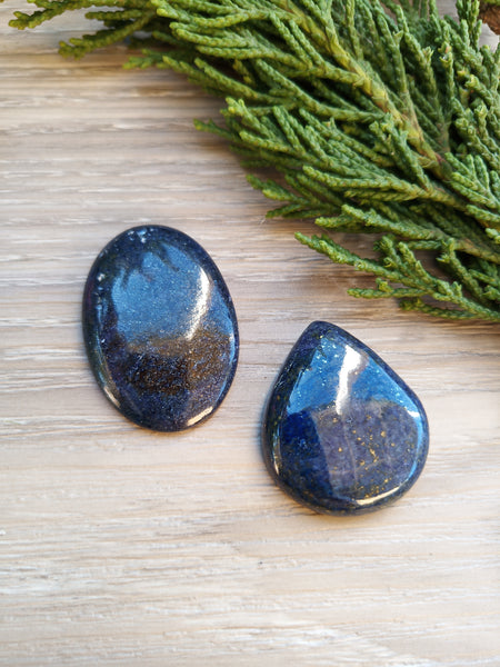 Lapis lazuli crystal cabochon
