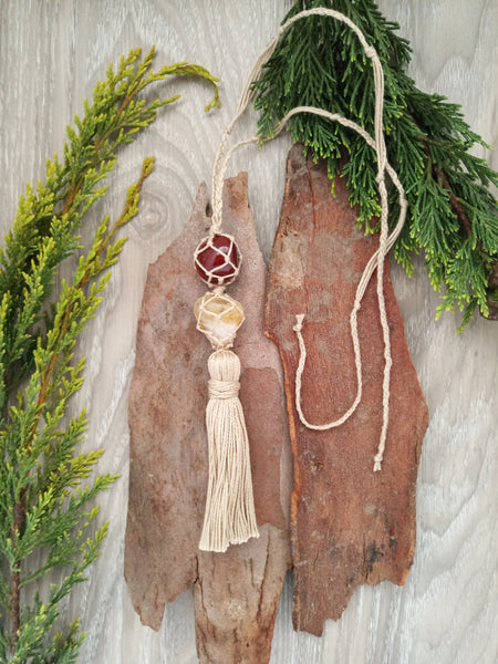 'Confronting Fear' handmade macrame necklace
